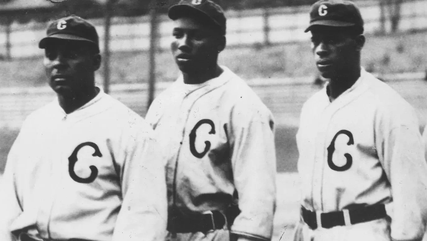 IMLB-1948 Oscar Charleston Joins HOF