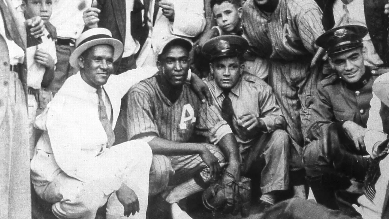 IMLB-1924 Martin Dihigo, Willie Wells, “Cool” Papa Bell Rookies